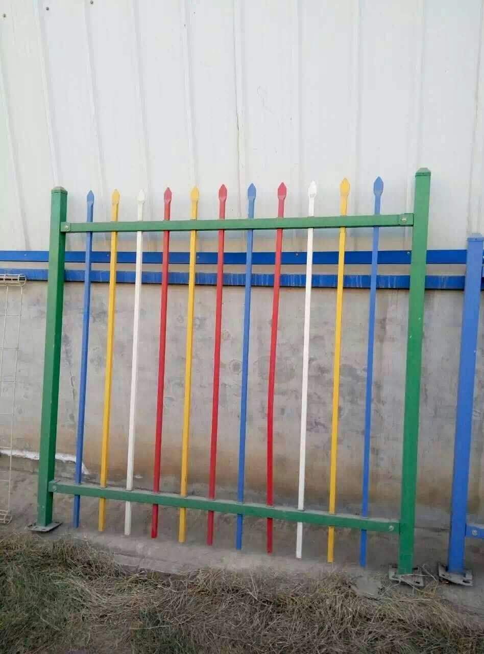 廠區(qū)鋅鋼隔離網