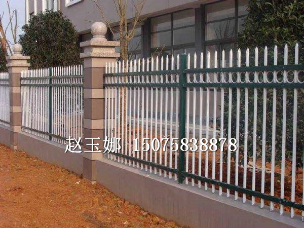 廠區(qū)鋅鋼隔離網