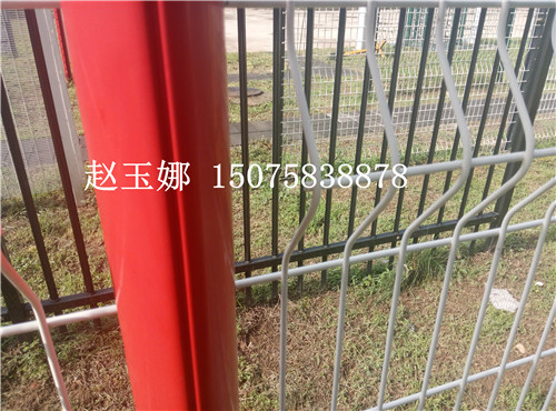 桃型柱護欄網，熔堅固美觀于一身的護欄網產品