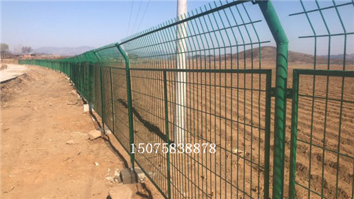 水源地硬隔離圍網(wǎng)