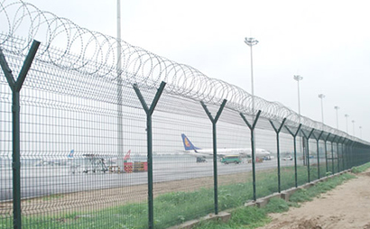飛機場圍界圍網(wǎng)安裝方法