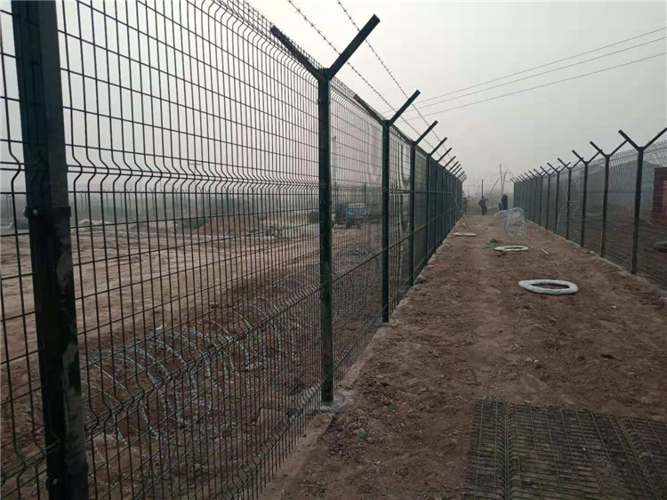 機(jī)場(chǎng)隔離網(wǎng)工程保證安全施工的主要措施