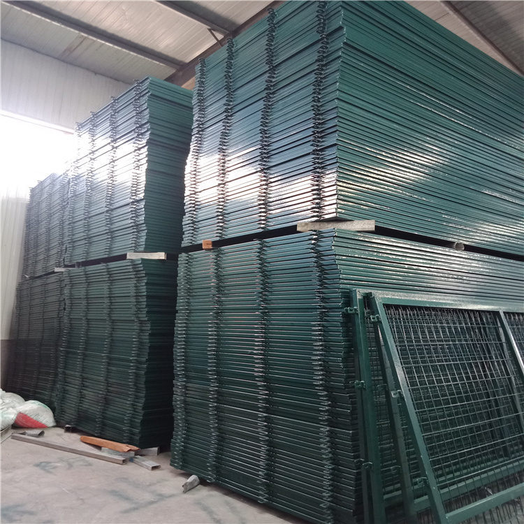 高鐵橋下封閉防護柵欄網(wǎng)