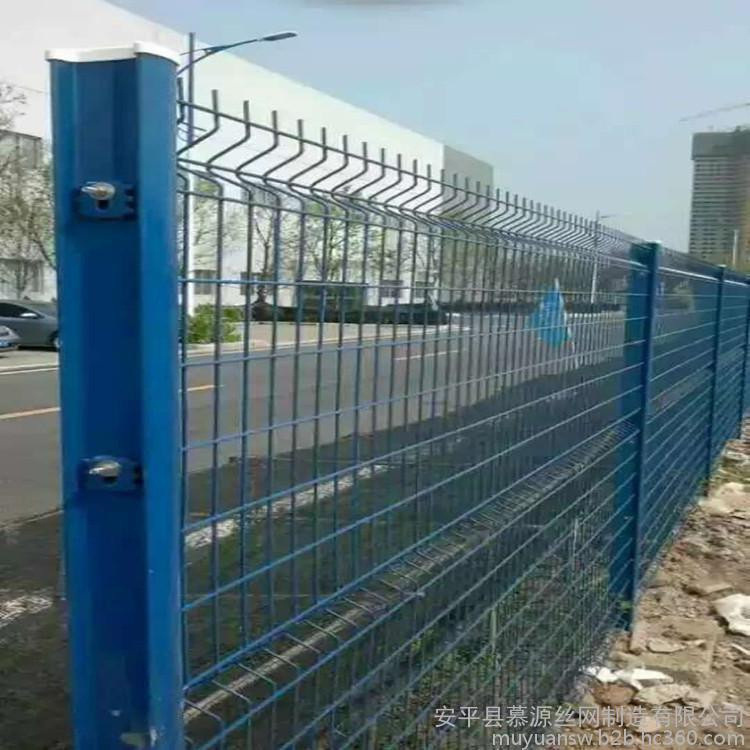 三角折彎護(hù)欄網(wǎng)